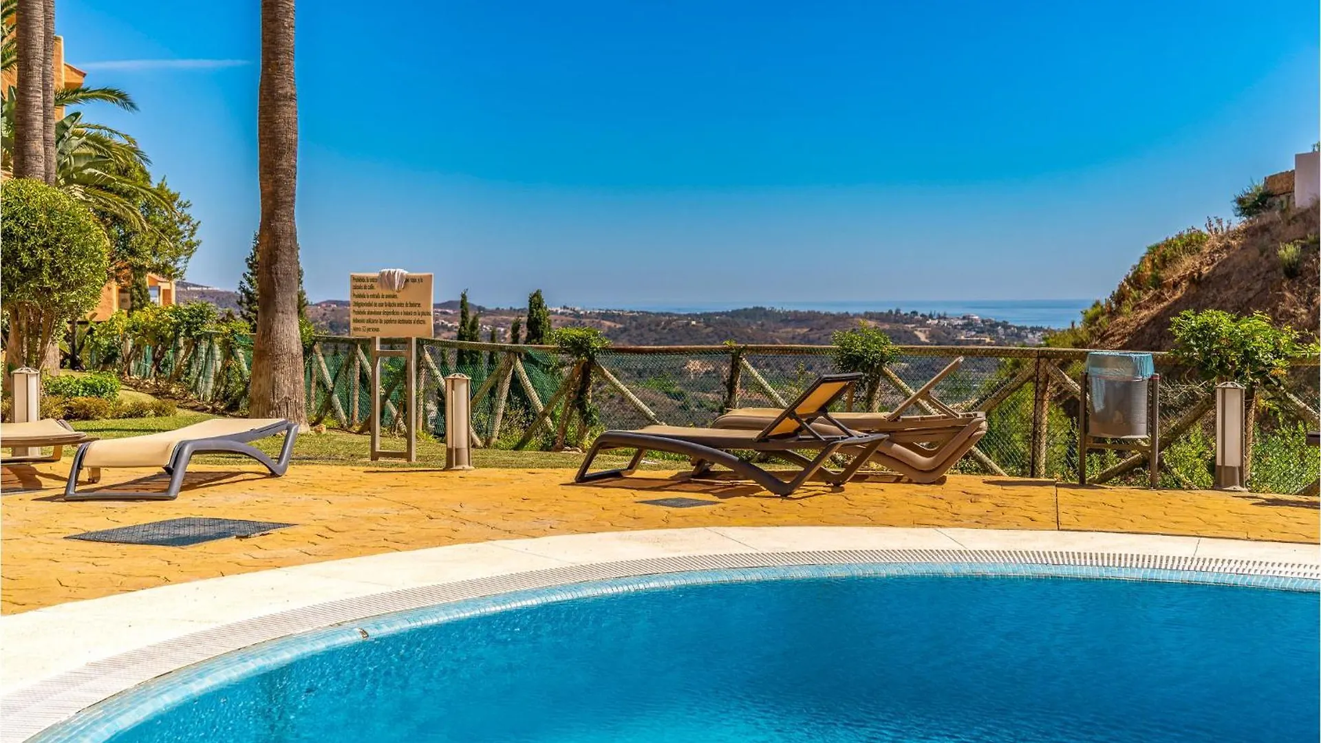 Gorgeous Apartment In La Cala De Mijas Mija Sitio de Calahonda 0*,  Spain